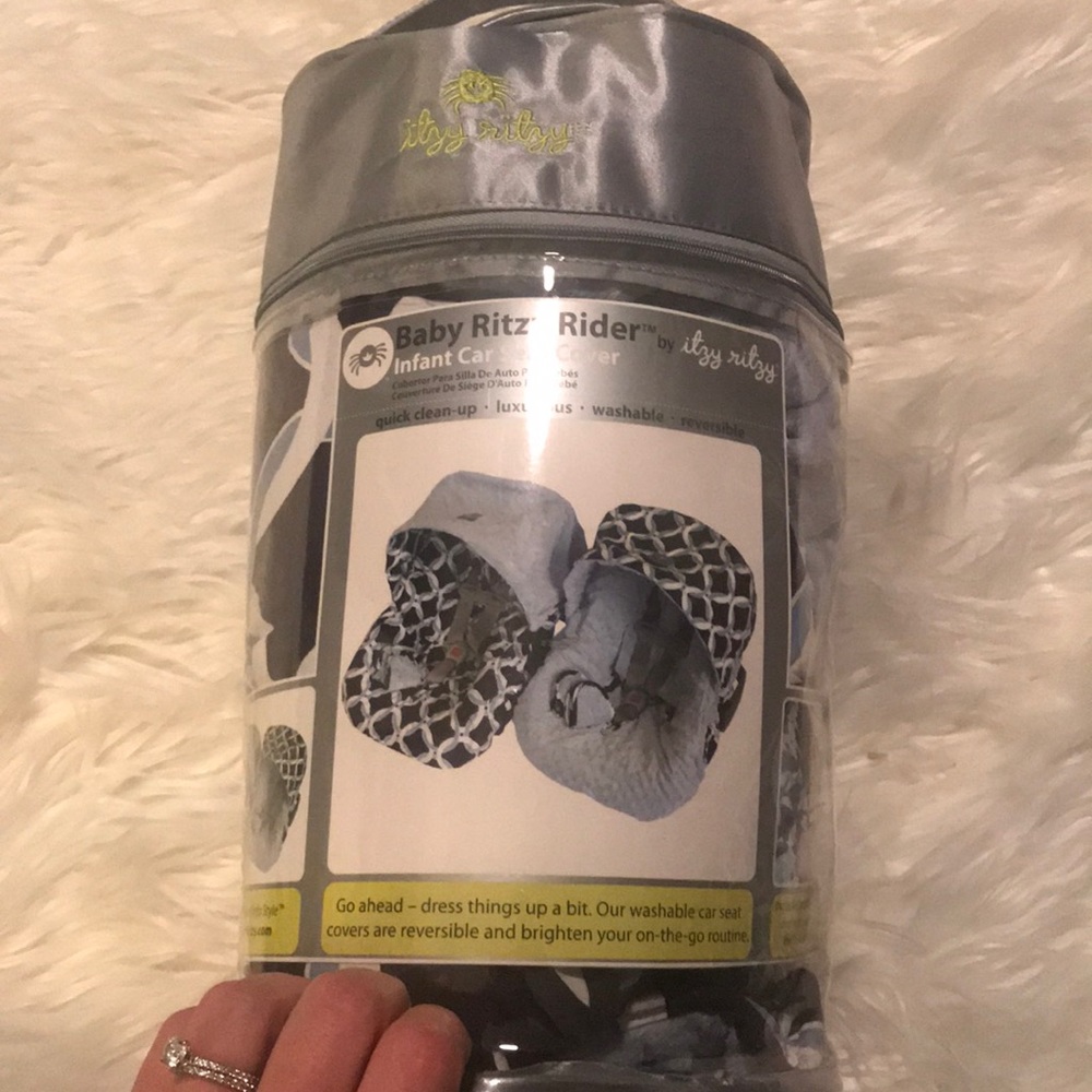 Itzy bitzy car seat cover brand new